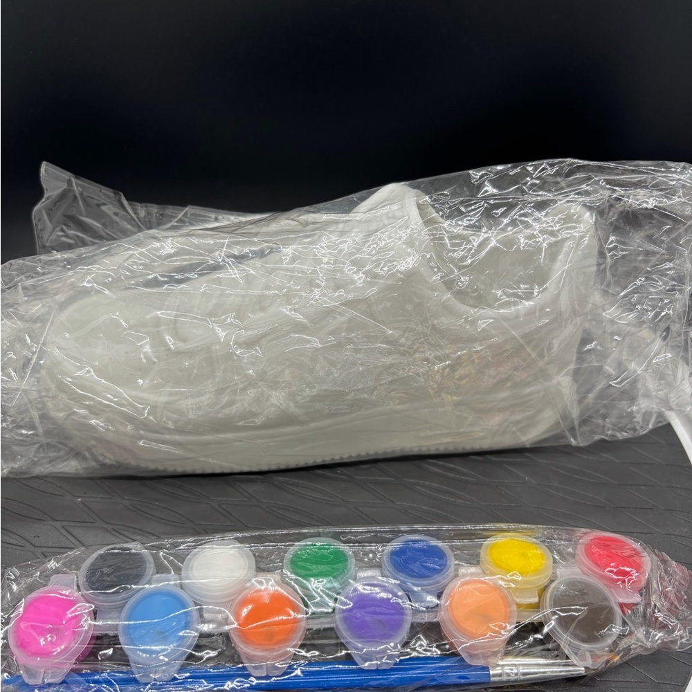 Sneaker Paint Party Model Kit (10 pk)- 6.5” Nike Air Force 1 Models w Paint Kit! - Picture 5 of 5